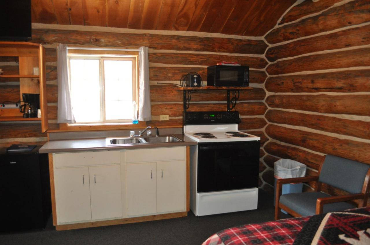 Crooked Creek Guest Ranch Hotell Dubois Exteriör bild