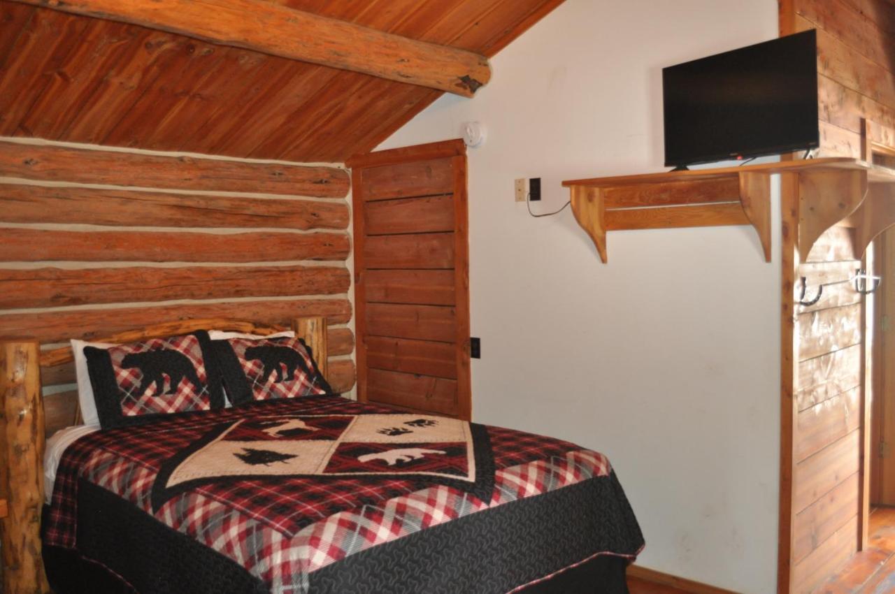 Crooked Creek Guest Ranch Hotell Dubois Exteriör bild