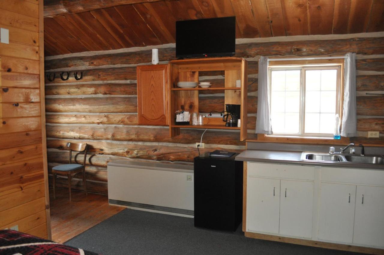 Crooked Creek Guest Ranch Hotell Dubois Exteriör bild
