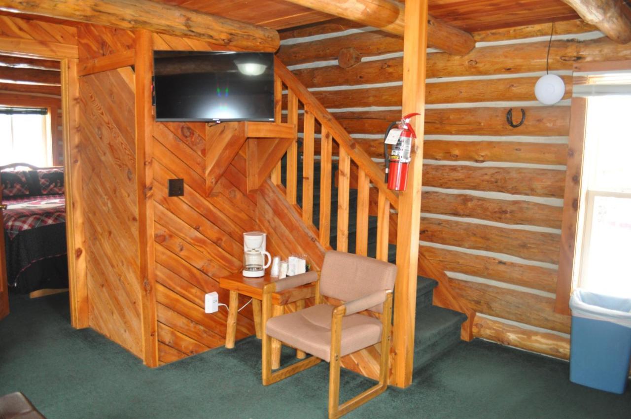 Crooked Creek Guest Ranch Hotell Dubois Exteriör bild