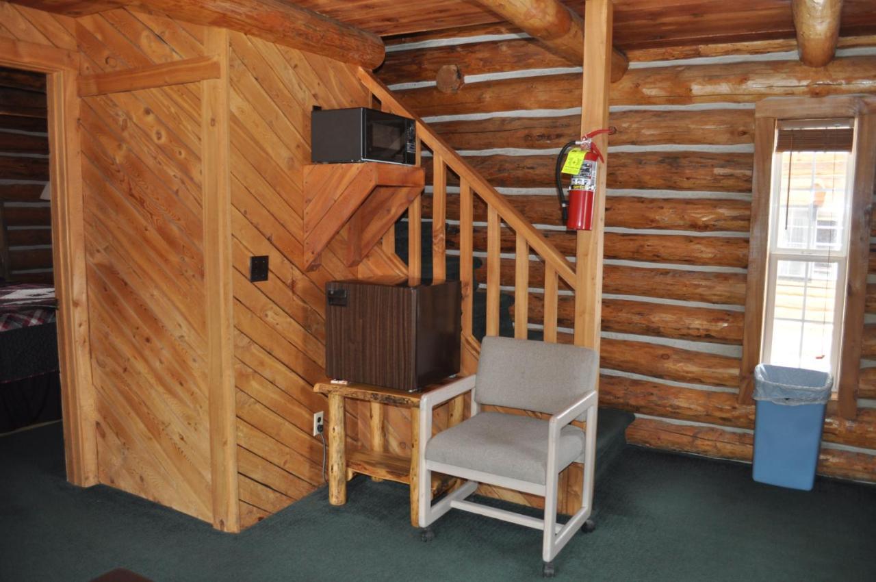 Crooked Creek Guest Ranch Hotell Dubois Exteriör bild