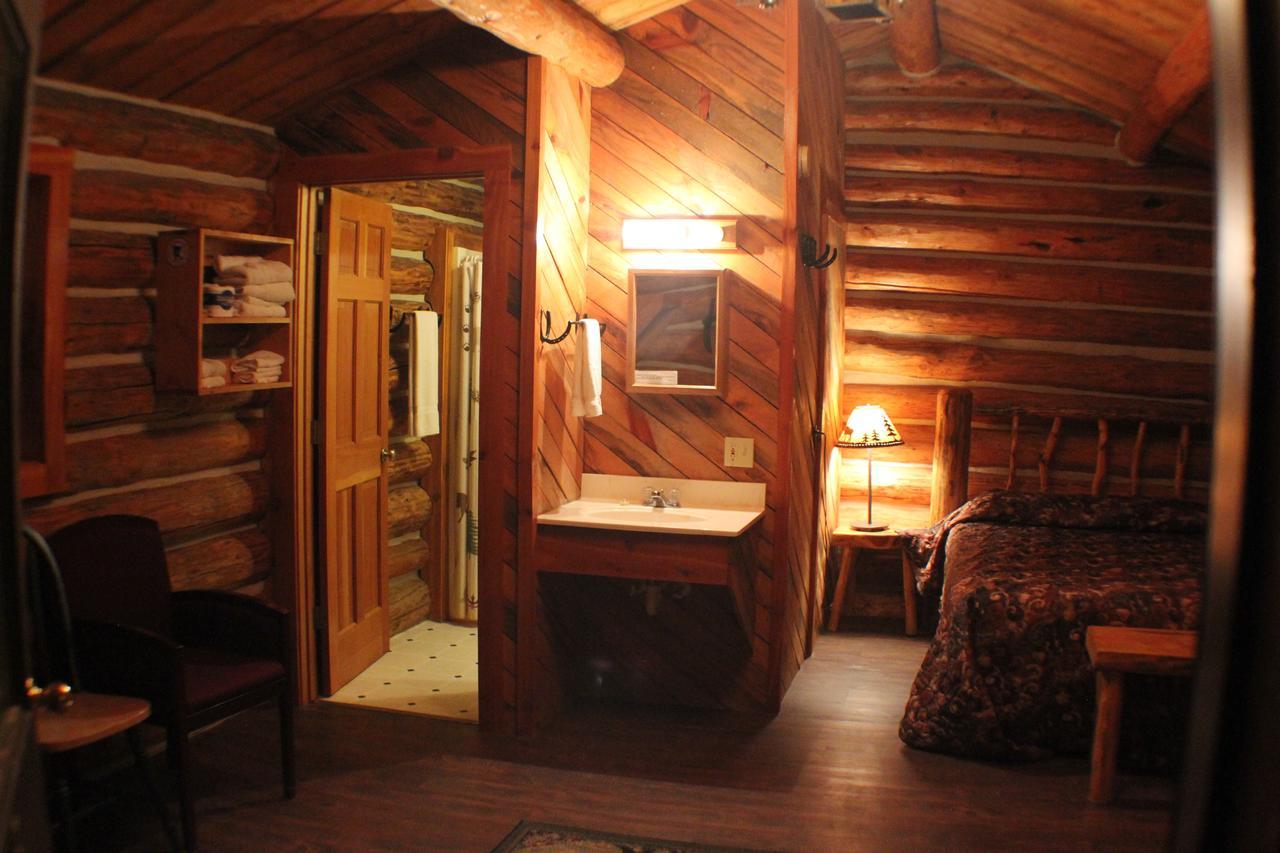 Crooked Creek Guest Ranch Hotell Dubois Exteriör bild