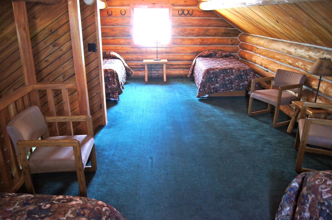 Crooked Creek Guest Ranch Hotell Dubois Exteriör bild